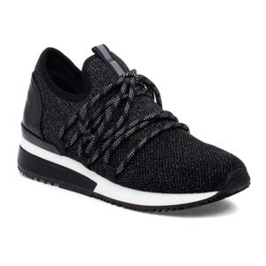 Mara M Black Metallic Knit sneakers